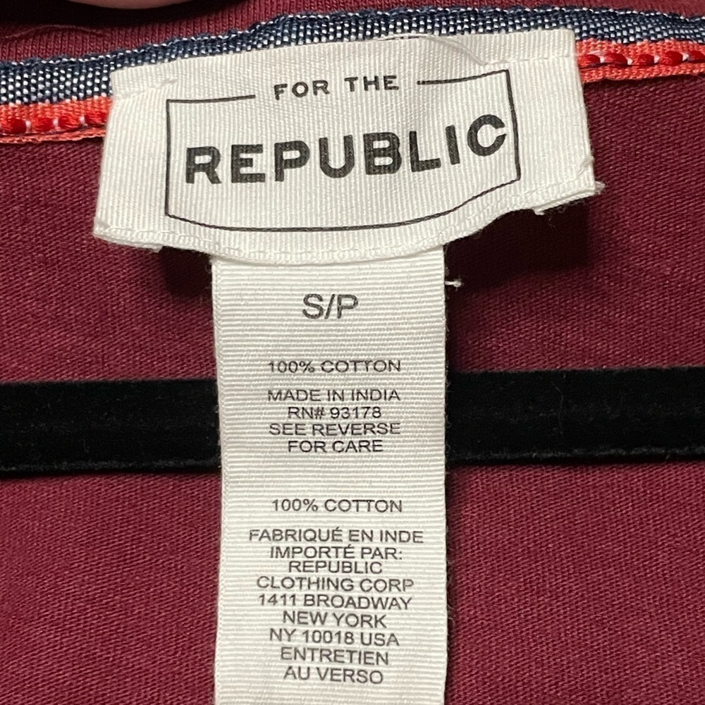 For the Republic T-shirt, Size Small - Picture 5 of 6
